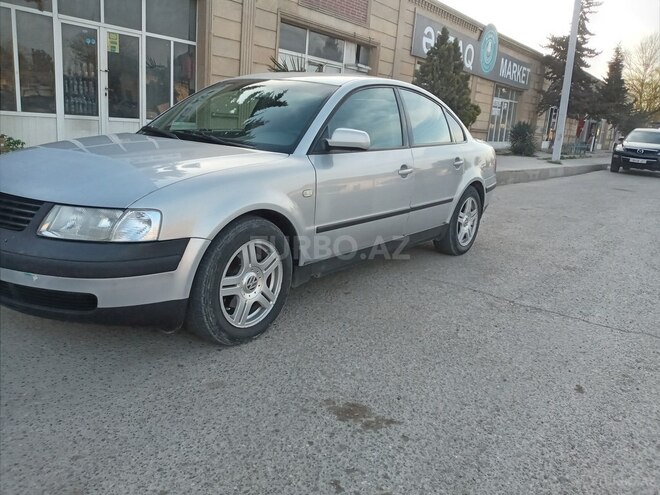 Volkswagen Passat 1999, 126,200 km - 2.3 l - Salyan