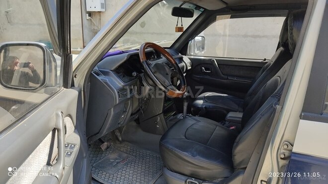 Mitsubishi Pajero 1993, 336,685 km - 2.8 л - Bakı