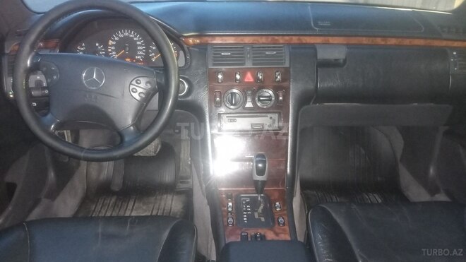 Mercedes E 240 1998, 364,000 km - 2.4 l - Sumqayıt