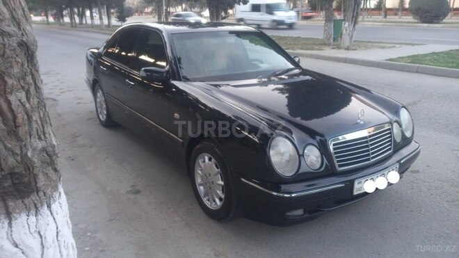 Mercedes E 240 1998, 364,000 km - 2.4 l - Sumqayıt