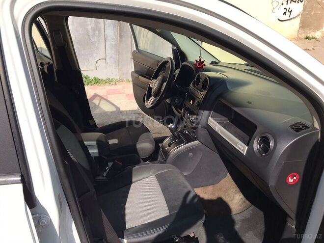 Jeep Compass 2013, 200,500 km - 2.4 l - Bakı