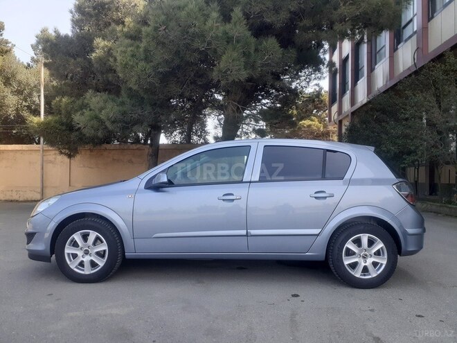 Opel Astra 2009, 124,000 km - 1.4 l - Bakı
