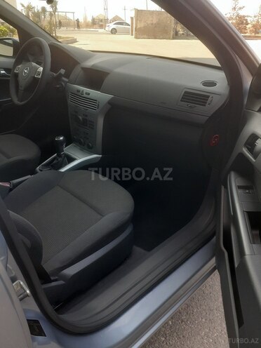 Opel Astra 2009, 124,000 km - 1.4 l - Bakı