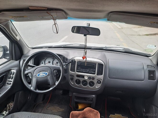 Ford Escape 2003, 170,000 km - 3.0 l - Sumqayıt