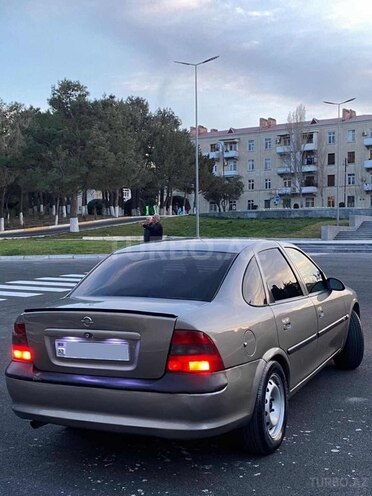 Opel Vectra 1996, 500,000 km - 1.8 l - Bakı