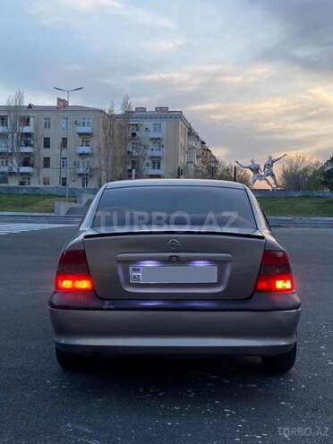Opel Vectra 1996, 500,000 km - 1.8 l - Bakı