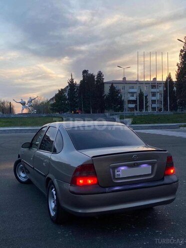 Opel Vectra 1996, 500,000 km - 1.8 l - Bakı