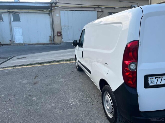 Fiat Doblo 2015, 235,000 km - 1.4 l - Bakı