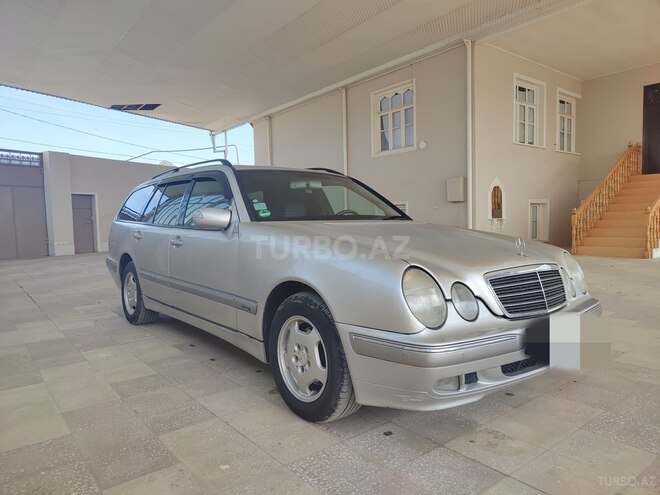 Mercedes E 200 2000, 236,000 km - 2.0 l - Gəncə