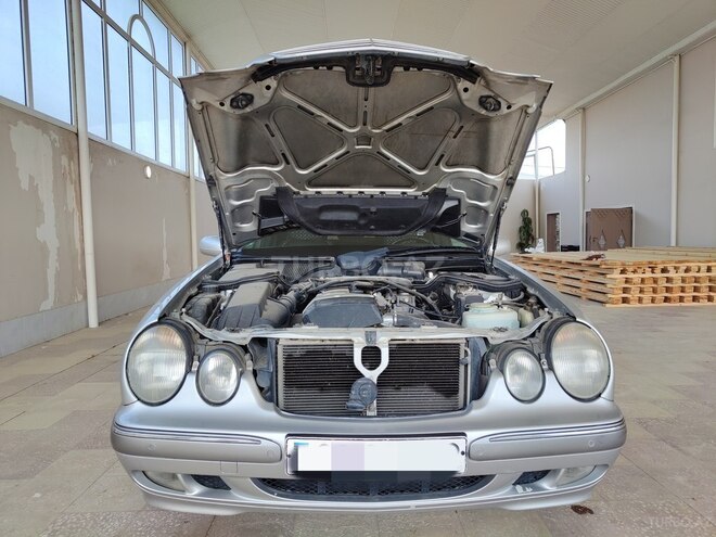 Mercedes E 200 2000, 236,000 km - 2.0 l - Gəncə