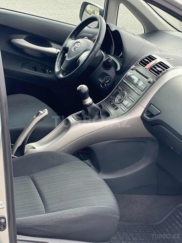 Toyota Auris 2007, 186,400 km - 1.4 л - Bakı