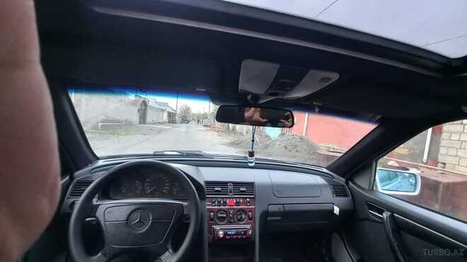 Mercedes C 220 1998, 440,000 km - 2.2 л - İmişli