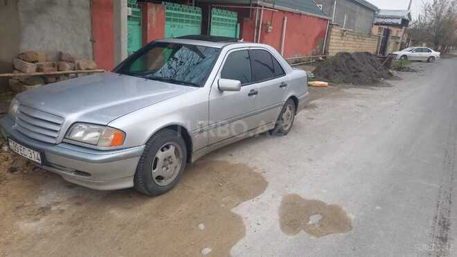 Mercedes C 220 1998, 440,000 km - 2.2 л - İmişli