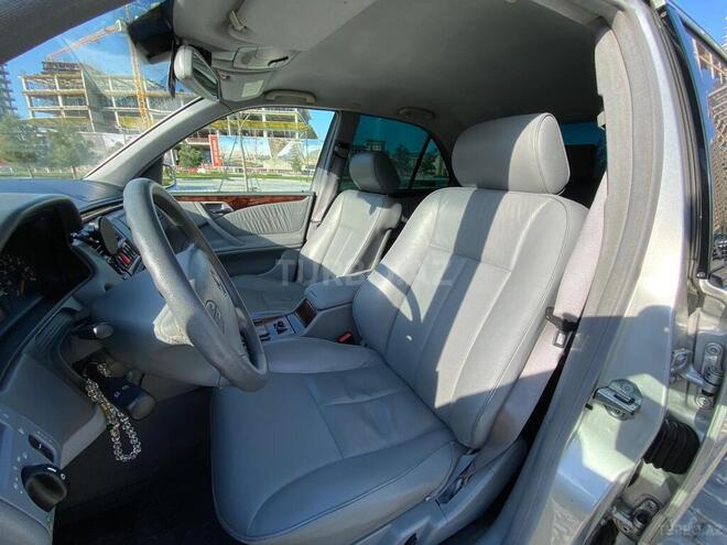 Mercedes E 240 2000, 307,500 km - 2.6 l - Bakı