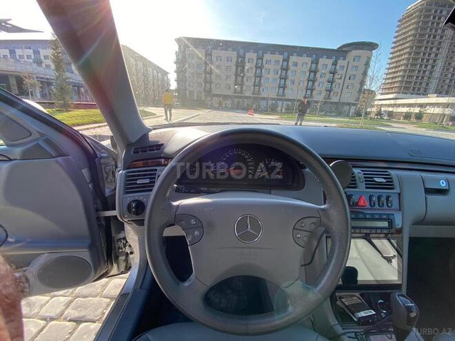 Mercedes E 240 2000, 307,500 km - 2.6 l - Bakı
