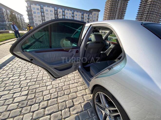 Mercedes E 240 2000, 307,500 km - 2.6 l - Bakı