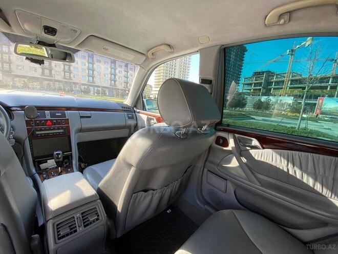 Mercedes E 240 2000, 307,500 km - 2.6 l - Bakı
