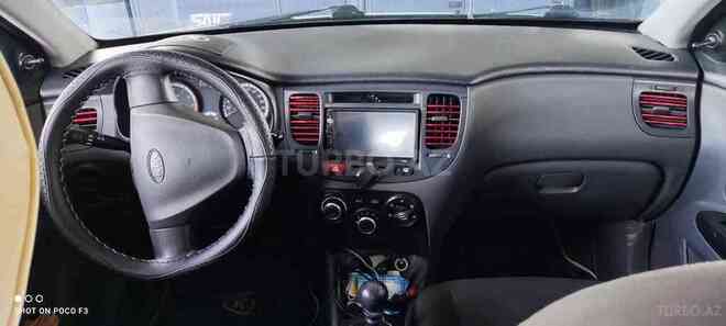 Kia Rio 2011, 337,800 km - 1.4 l - Qusar
