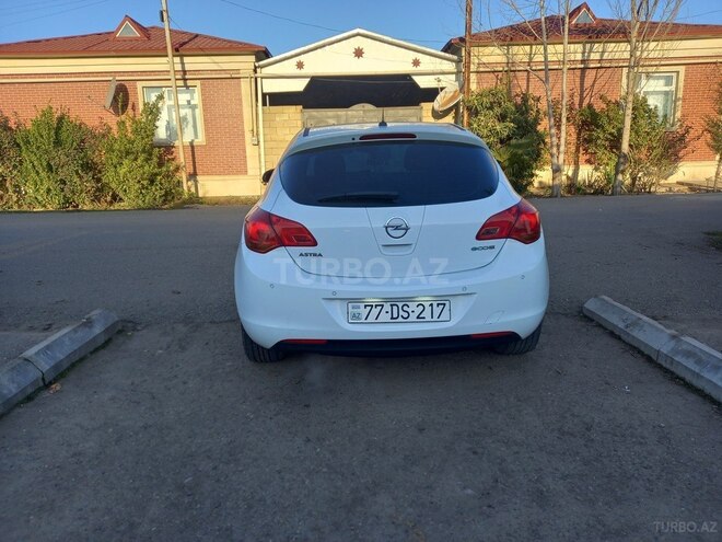 Opel Astra 2010, 296,000 km - 1.4 l - Bakı