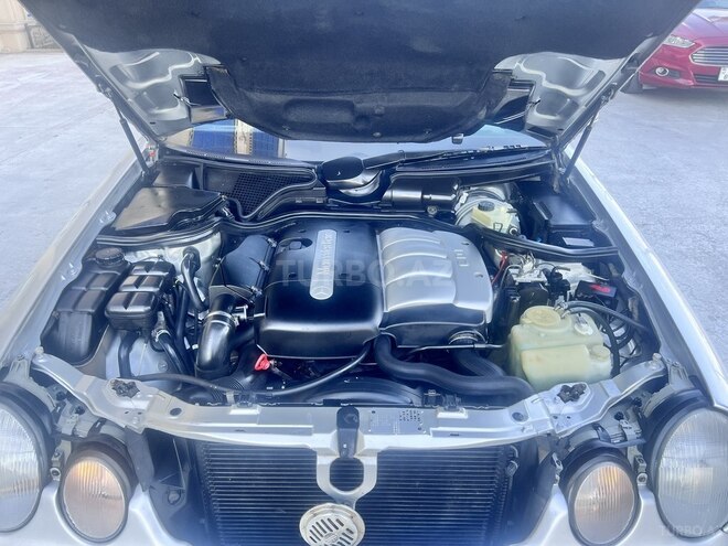 Mercedes E 220 2000, 321,522 km - 2.2 l - Bakı