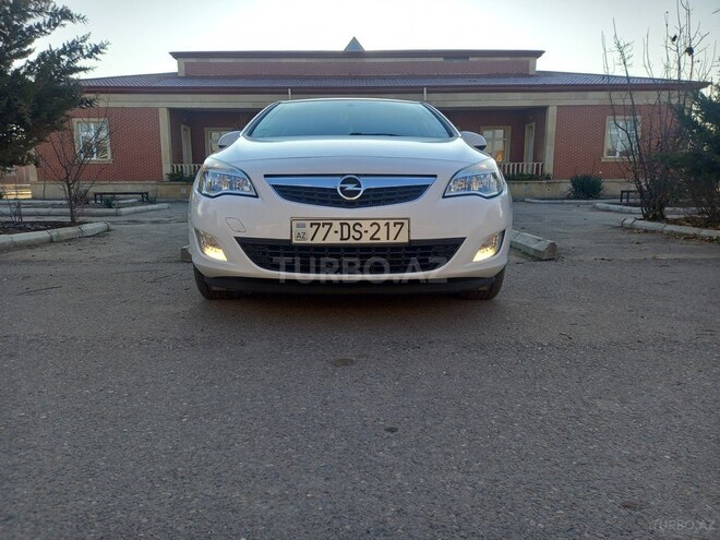 Opel Astra 2010, 296,000 km - 1.4 l - Bakı