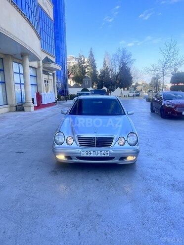 Mercedes E 220 2000, 321,522 km - 2.2 l - Bakı