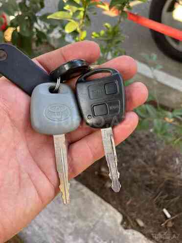 Toyota Corolla 2006, 168,886 km - 1.4 l - Bakı