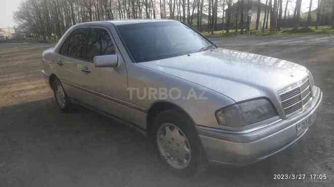 Mercedes C 250 1995, 440,000 km - 2.5 l - Masallı