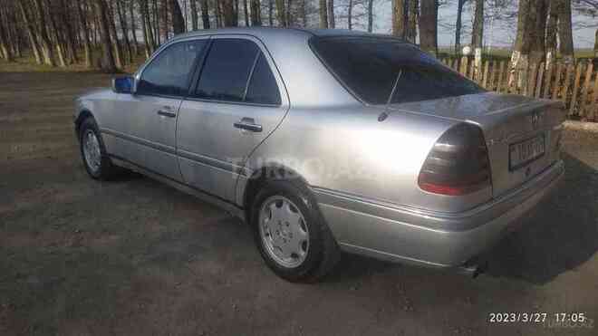 Mercedes C 250 1995, 440,000 km - 2.5 l - Masallı