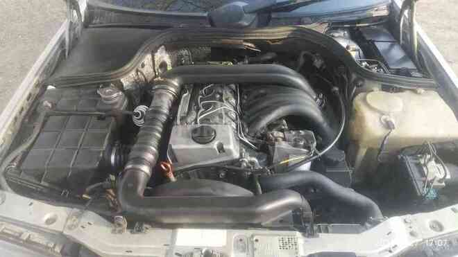 Mercedes C 250 1995, 440,000 km - 2.5 l - Masallı