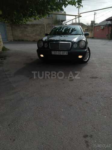 Mercedes E 240 1999, 250,000 km - 2.4 l - Bakı