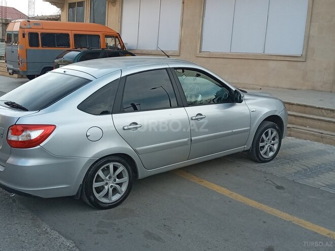 LADA (VAZ) Granta 2016, 144,500 km - 1.6 л - Salyan