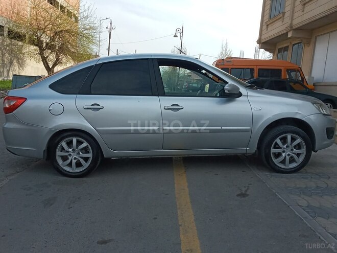 LADA (VAZ) Granta 2016, 144,500 km - 1.6 л - Salyan