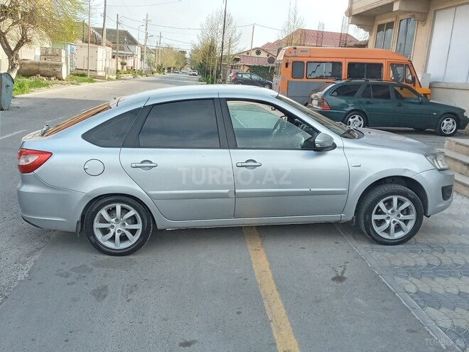 LADA (VAZ) Granta 2016, 144,500 km - 1.6 л - Salyan