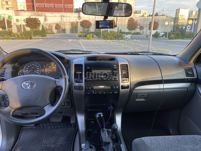 Toyota Prado 2004, 235,000 km - 2.7 l - Bakı