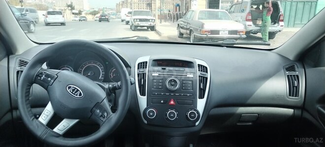 Kia Ceed 2011, 220,000 km - 1.6 l - Bakı