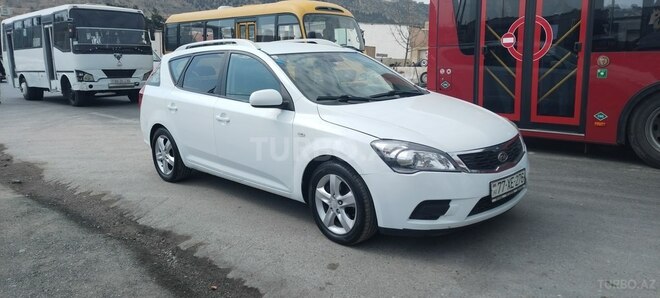 Kia Ceed 2011, 220,000 km - 1.6 l - Bakı