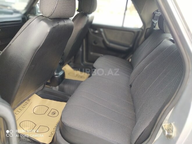 GAZ 31105 2005, 124,000 km - 2.4 l - Quba