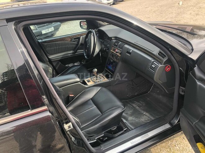 Mercedes E 240 2001, 447,000 km - 2.4 l - Bakı