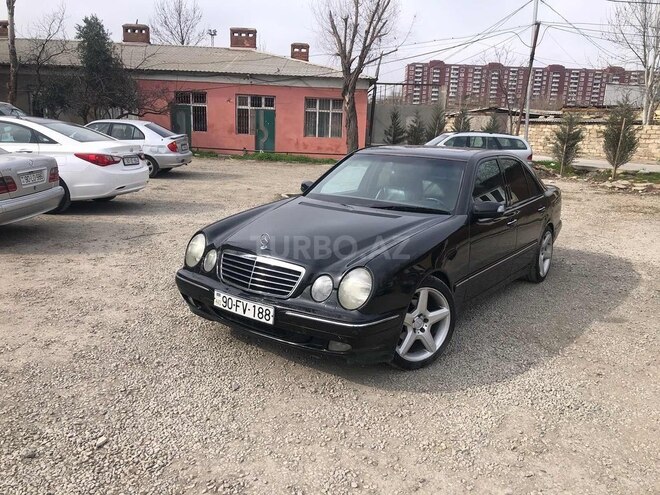 Mercedes E 240 2001, 447,000 km - 2.4 l - Bakı