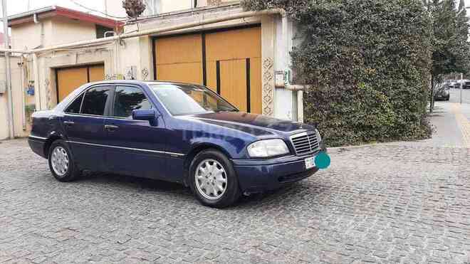 Mercedes C 200 1995, 442,589 km - 2.0 l - Bakı