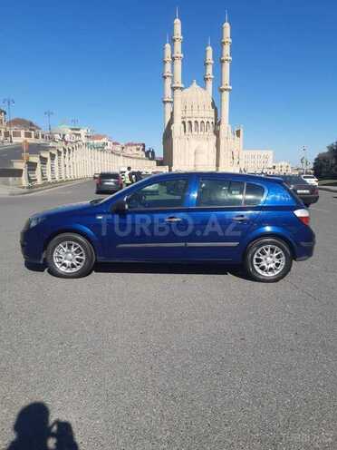 Opel Astra 2004, 215,000 km - 1.4 l - Bakı