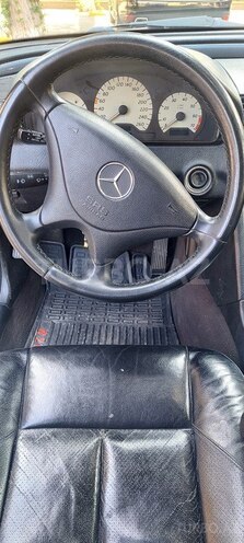 Mercedes C 240 1999, 301,000 km - 2.4 l - Bakı