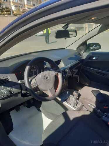 Opel Astra 2004, 215,000 km - 1.4 l - Bakı