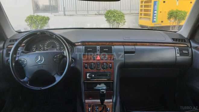 Mercedes E 220 1998, 371,254 km - 2.2 l - Bakı