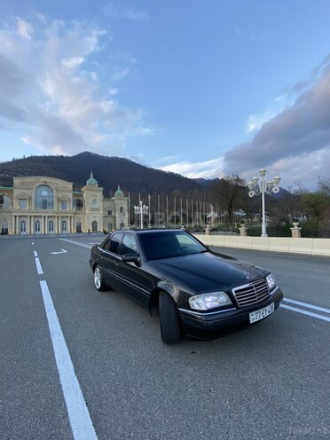 Mercedes C 180 1996, 409,000 km - 1.8 l - Qəbələ