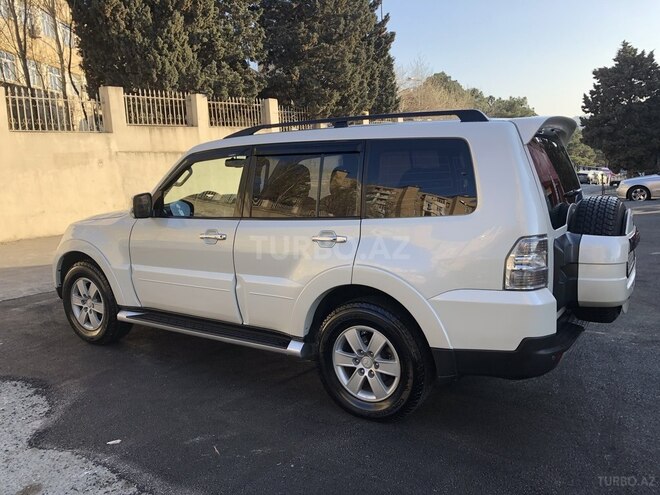 Mitsubishi Pajero 2008, 238,000 km - 3.0 l - Bakı