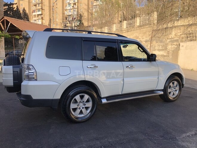 Mitsubishi Pajero 2008, 238,000 km - 3.0 l - Bakı