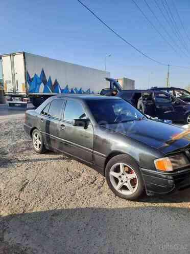 Mercedes C 180 1993, 355,000 km - 1.8 l - Bakı