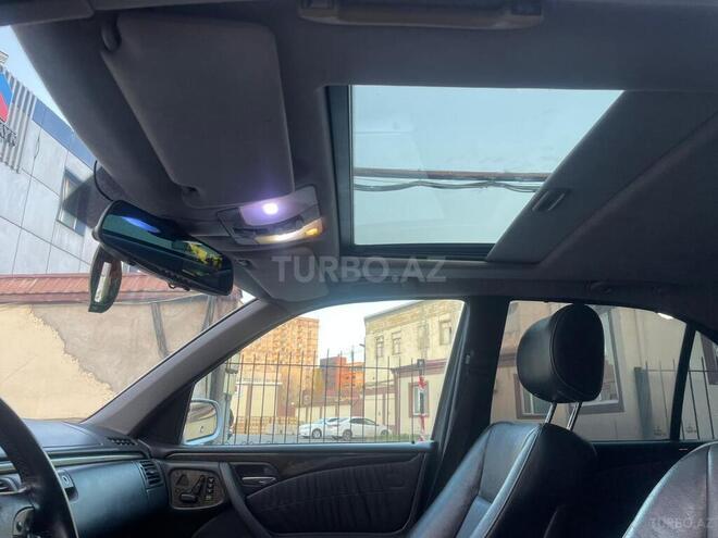 Mercedes E 220 2000, 354,000 km - 2.2 л - Bakı